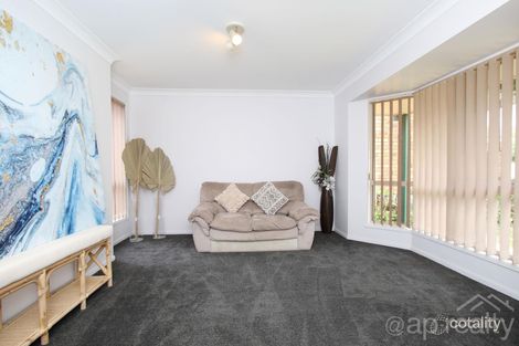 Property photo of 11 Oxley Place Forest Lake QLD 4078
