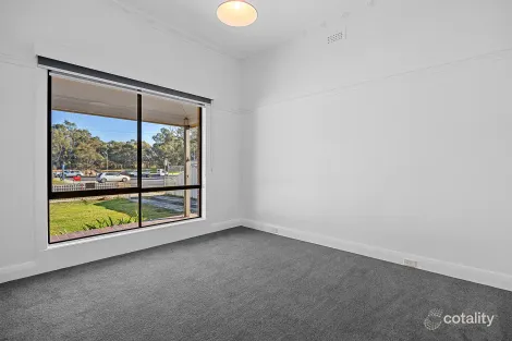 Property photo of 29 High Street Kangaroo Flat VIC 3555