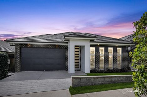16 Rowan St, Oran Park, NSW 2570