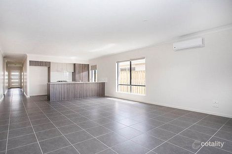 Property photo of 166 Spinnaker Boulevard Newport QLD 4020