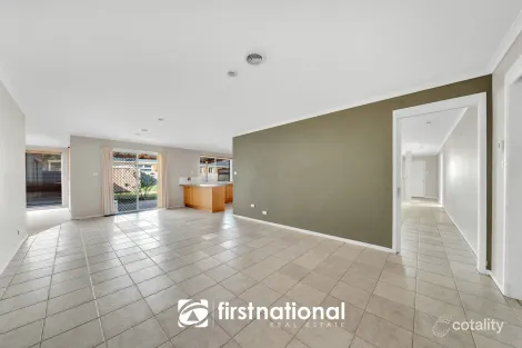 Property photo of 6 Gidgee Court Cranbourne West VIC 3977