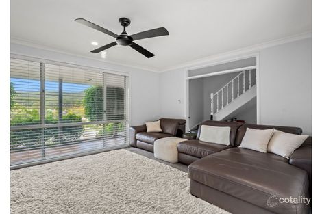 Property photo of 11 Blue Wren Close Green Point NSW 2251