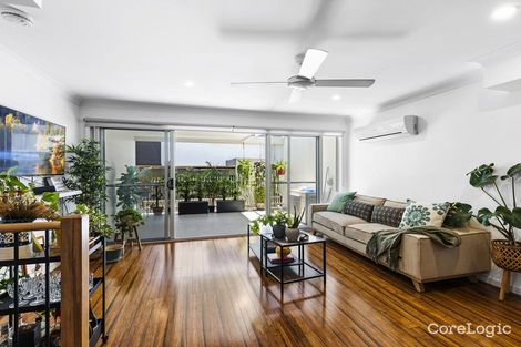 Property photo of 2/17 Pickwick Street Cannon Hill QLD 4170