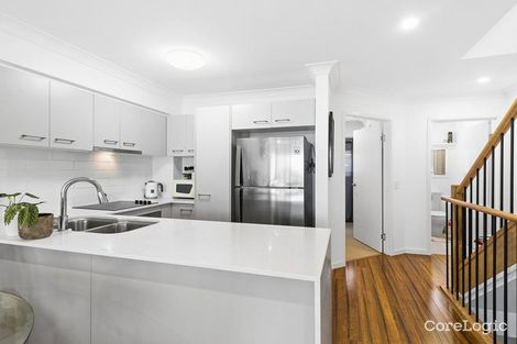 Property photo of 2/17 Pickwick Street Cannon Hill QLD 4170