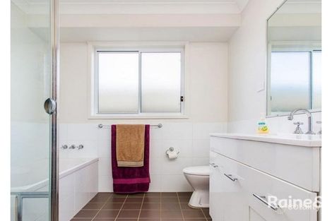 Property photo of 17 Undercliff Street Cliftleigh NSW 2321