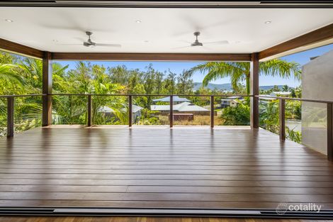 Property photo of 2/44 Eshelby Drive Cannonvale QLD 4802