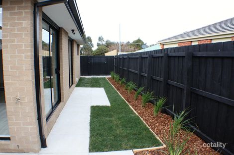 Property photo of 2/15 Robertson Street Thomson VIC 3219