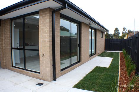 Property photo of 2/15 Robertson Street Thomson VIC 3219