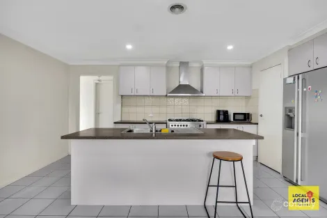 Property photo of 14 Starling Avenue Tarneit VIC 3029