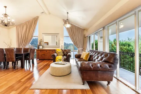 Property photo of 16 Cameron Court Eltham VIC 3095