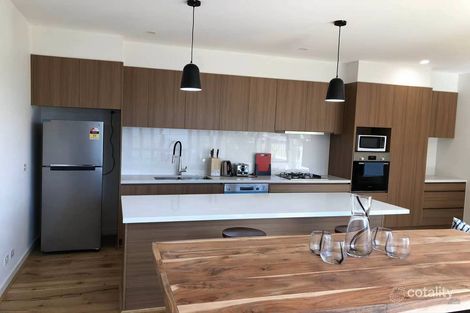 2/15 Ascot St, Doncaster East, VIC 3109