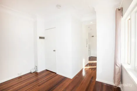 Property photo of 9/27 Gray Road West End QLD 4101