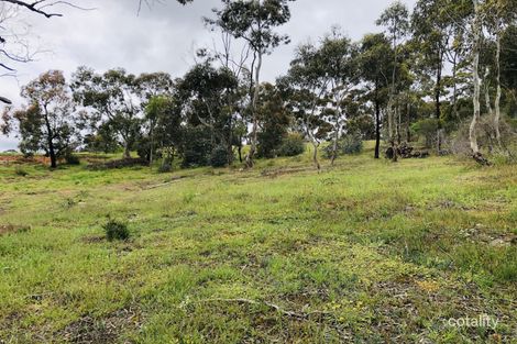 17 Cross St, Kangaroo Flat, VIC 3555