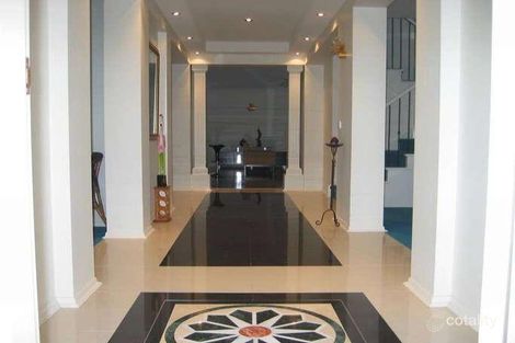 Property photo of 11 Jade Court Springvale VIC 3171