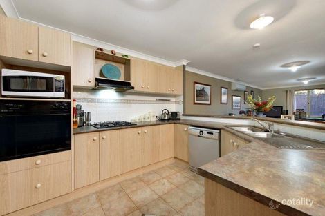 Property photo of 6 Dore Place Mount Annan NSW 2567