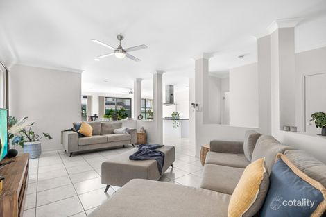 Property photo of 37 Scrub Road Carindale QLD 4152