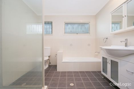 Property photo of 18 Mirang Street Mansfield QLD 4122