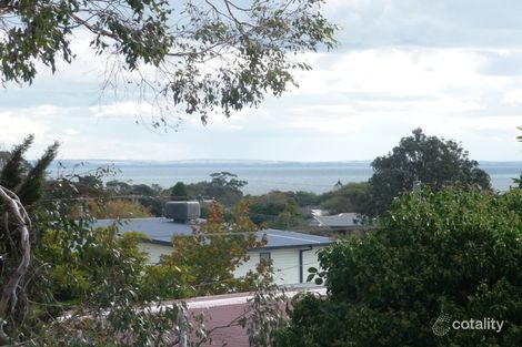 Property photo of 32 Iris Street Dromana VIC 3936