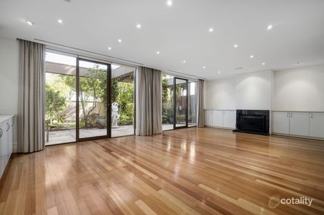 Property photo of 16 Polo Parade Caulfield North VIC 3161