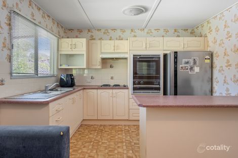 Property photo of 110 Cams Boulevard Summerland Point NSW 2259