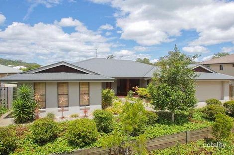 7 Renehan Pl, Augustine Heights, QLD 4300