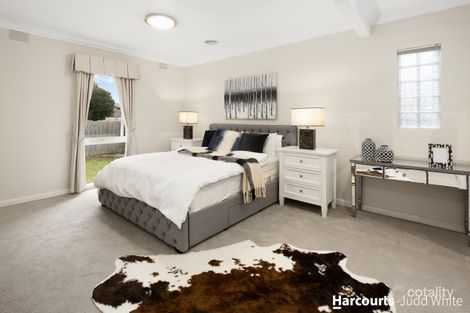 Property photo of 160 Lawrence Road Mount Waverley VIC 3149