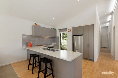 Property photo of 1 Innisfree Walk Kilsyth VIC 3137