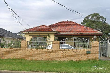 120 Wangee Rd, Greenacre, NSW 2190