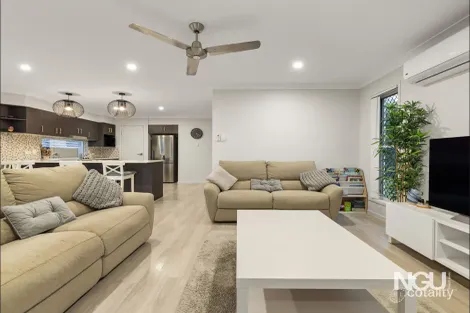 Property photo of 15 Munich Court Spring Mountain QLD 4300