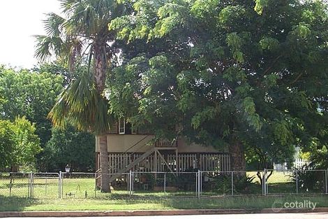 24 Racecourse Rd, Richmond Hill, QLD 4820