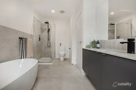 Property photo of 2/6 Rangeview Road Boronia VIC 3155