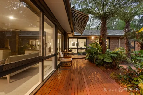 26 Lawsons Rd, Emerald, VIC 3782