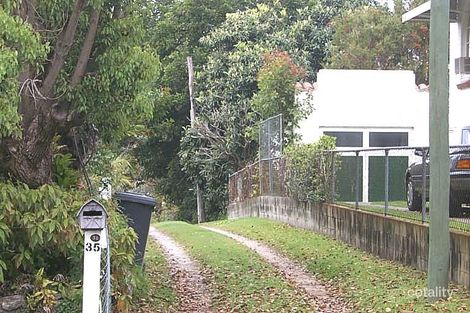 35 Henzell Tce, Greenslopes, QLD 4120