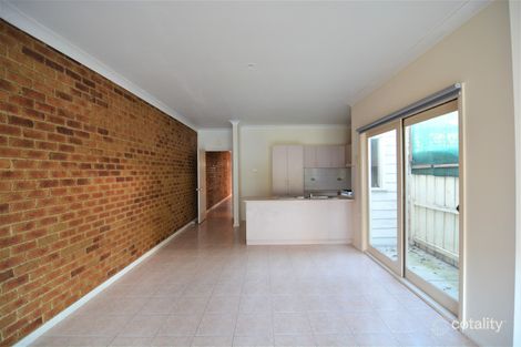 Property photo of 2/156 Pilgrim Street Seddon VIC 3011
