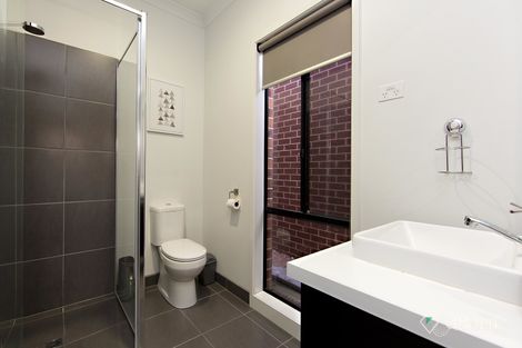 Property photo of 52 Crepe Avenue Cranbourne West VIC 3977