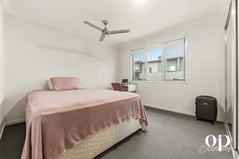 Property photo of 2/30 Bidmead Circuit Pimpama QLD 4209