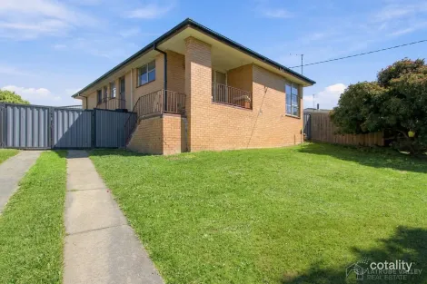 2 Hawthorn Cres, Churchill, VIC 3842