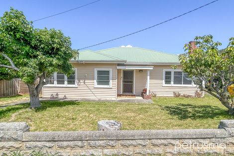 Property photo of 4 Rowitta Road Lindisfarne TAS 7015