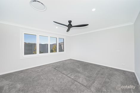 Property photo of 5 Henrietta Place Thrumster NSW 2444