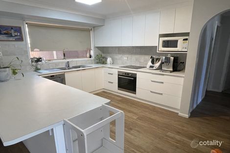 Property photo of 1 Weeroona Street Bourkelands NSW 2650