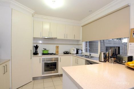 Property photo of 1/328 Waverley Road Mount Waverley VIC 3149