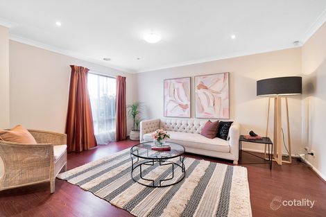 Property photo of 10 Robusta Avenue Cranbourne VIC 3977