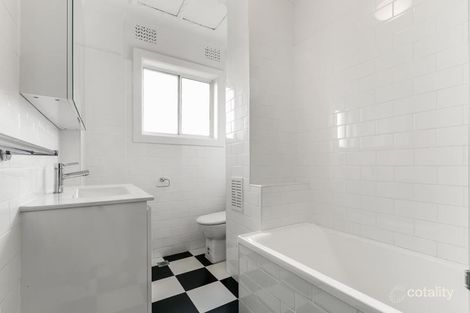 Property photo of 33/71 Elizabeth Bay Road Elizabeth Bay NSW 2011