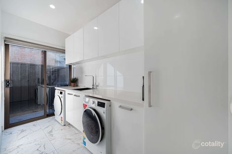 Property photo of 18 Prosperity Way Roxburgh Park VIC 3064