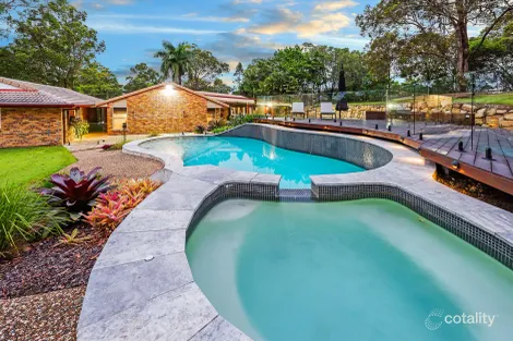 Property photo of 18 Kingsway Drive Molendinar QLD 4214