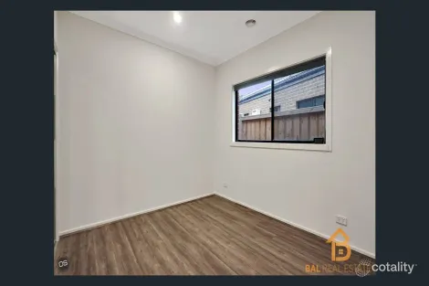 Property photo of 55 Ludo Circuit Truganina VIC 3029