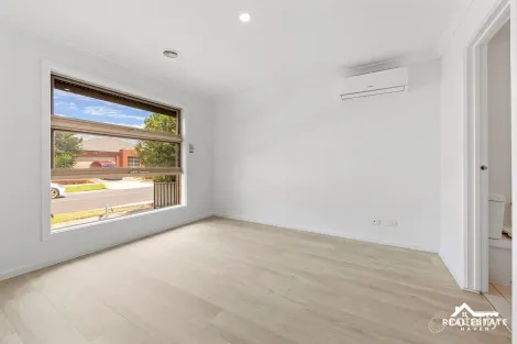 Property photo of 6 Hatfield Place Deer Park VIC 3023