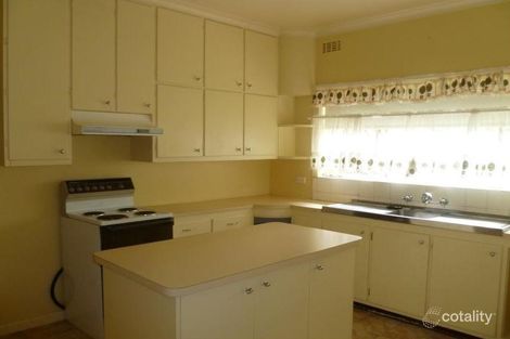 8 Oxford St, Box Hill, VIC 3128