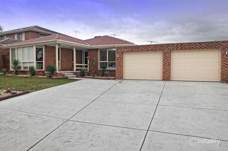 Property photo of 12 Pridham Court Endeavour Hills VIC 3802