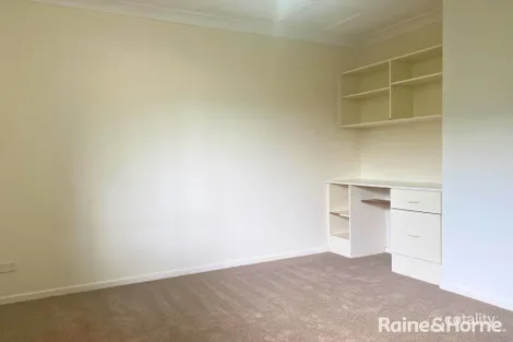 Property photo of 9 Monk Crescent Bomaderry NSW 2541